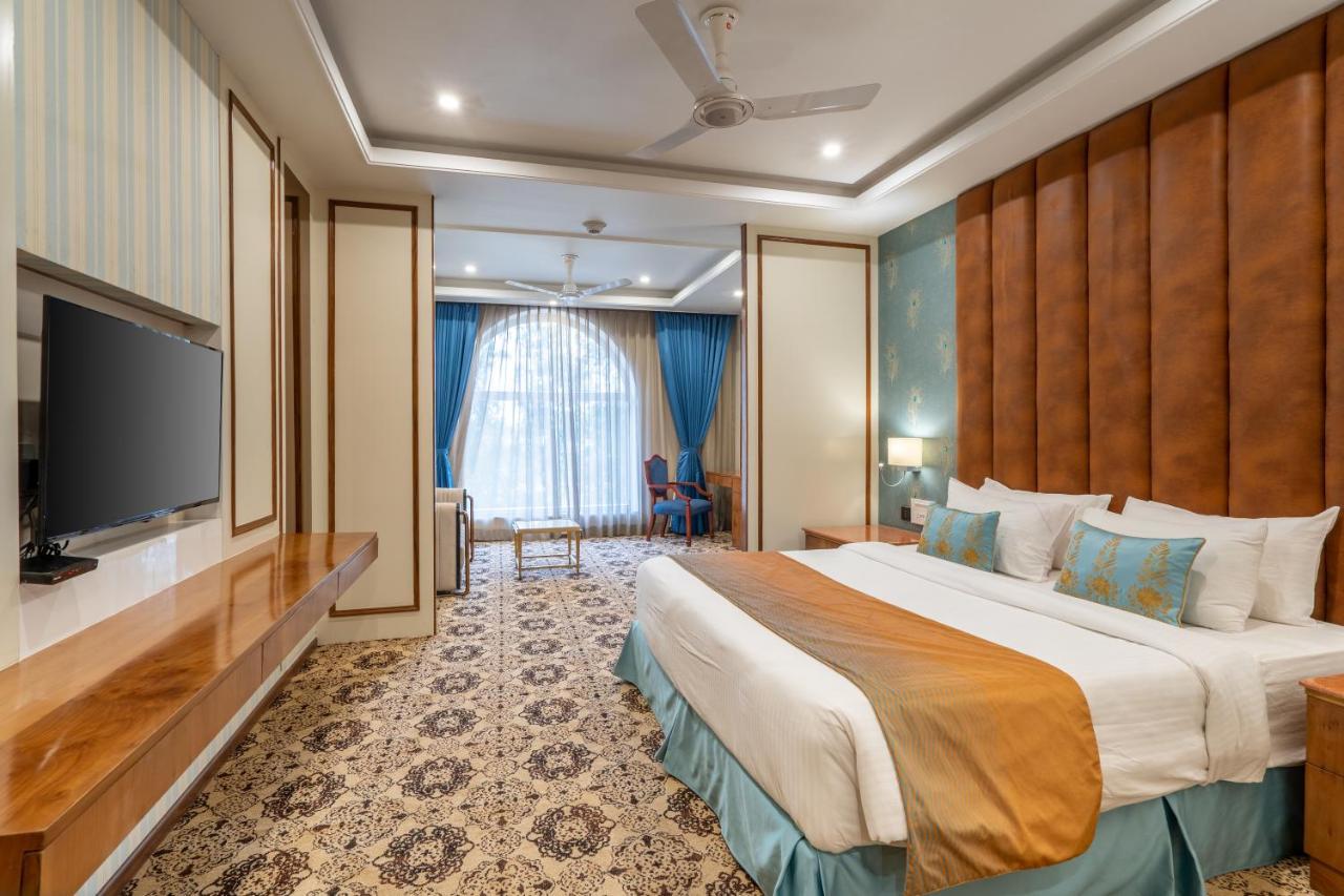 Hukam's Lalit Mahal Hotel Raipur  Bagian luar foto